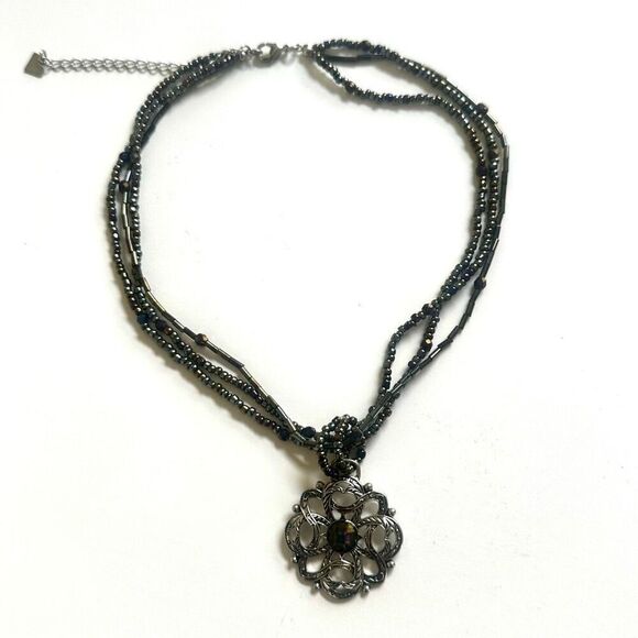 Cookie Lee irridescent beaded multi strand pendant necklace - Picture 3 of 10